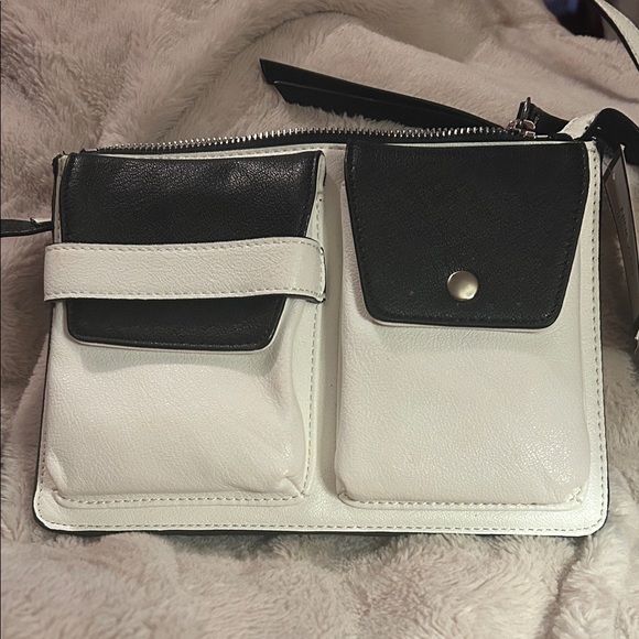 Nine West Two-Tone Pop Pocket Crossbody Bag - Picture 2 of 10